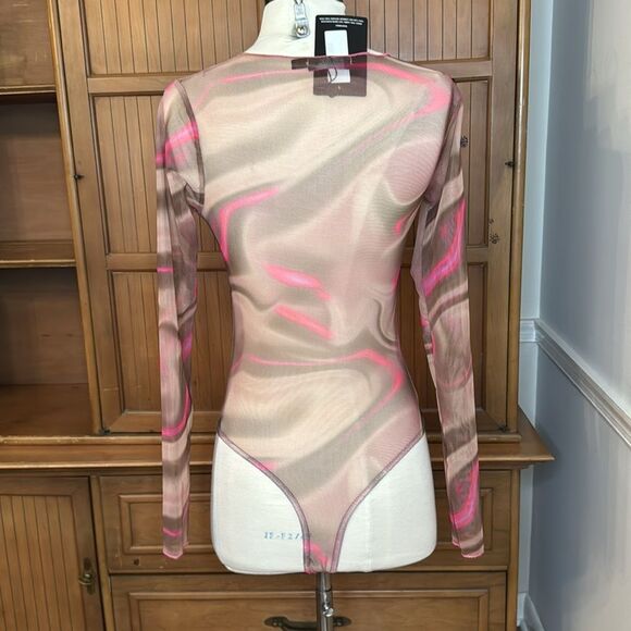 Pretty Little Thing Bodysuit, size 6, NWT - Picture 3 of 8